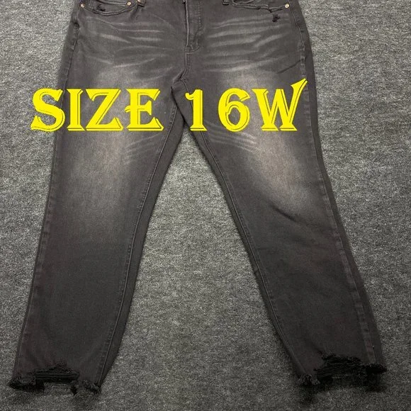 TS Vintage Inspired Crop Jeans- Black- Size 16W - Picture 1 of 10
